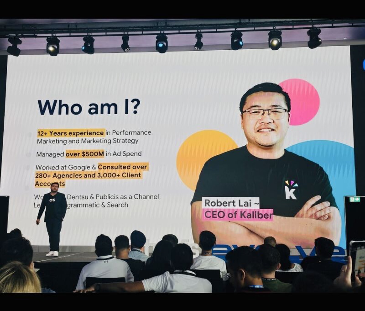 Robert Lai presenting credentials at Ahrefs Evolve